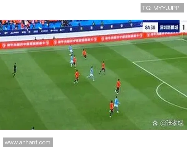 成都蓉城迎战深圳队拜合拉木全力争胜展现球队实力与斗志