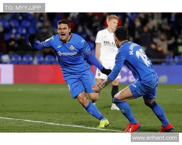 塞维利亚2比0完胜赫塔菲,继续追逐西甲前四 塞维利亚2比0完胜赫塔菲,继续追逐西甲前四