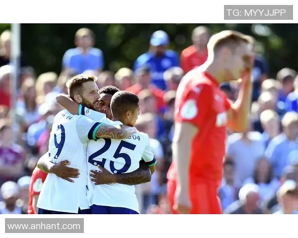 沙尔克04客场逆袭美因茨惨遭巴西新援绝杀 沙尔克04客场逆袭美因茨惨遭巴西新援绝杀